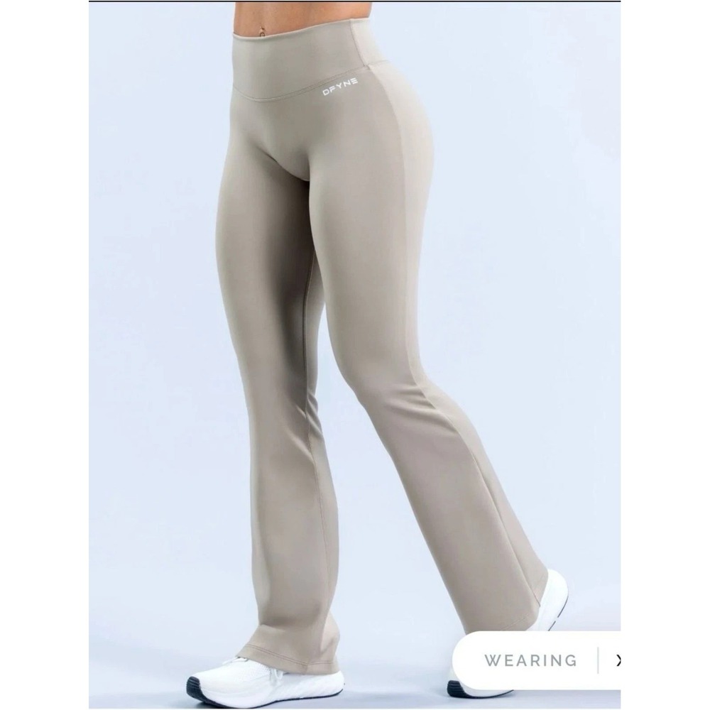 DFYNE Hanna Pearson Flares Oat Butter Soft Size S Athletic Activewear High Waist